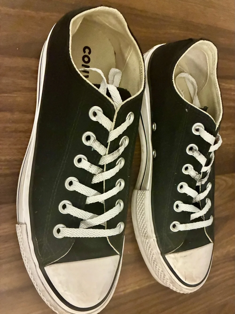 Black  Low-Top Platform Converse
